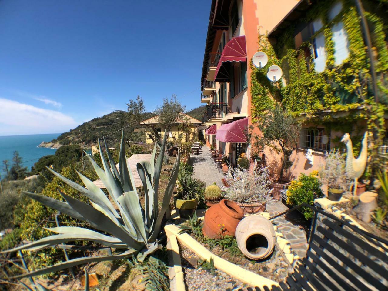 Hotel Villa Belvedere Bonassola Bagian luar foto