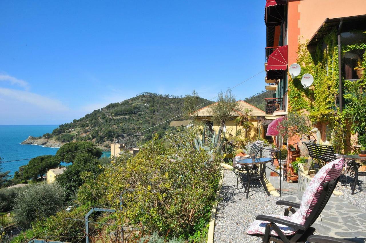 Hotel Villa Belvedere Bonassola Bagian luar foto