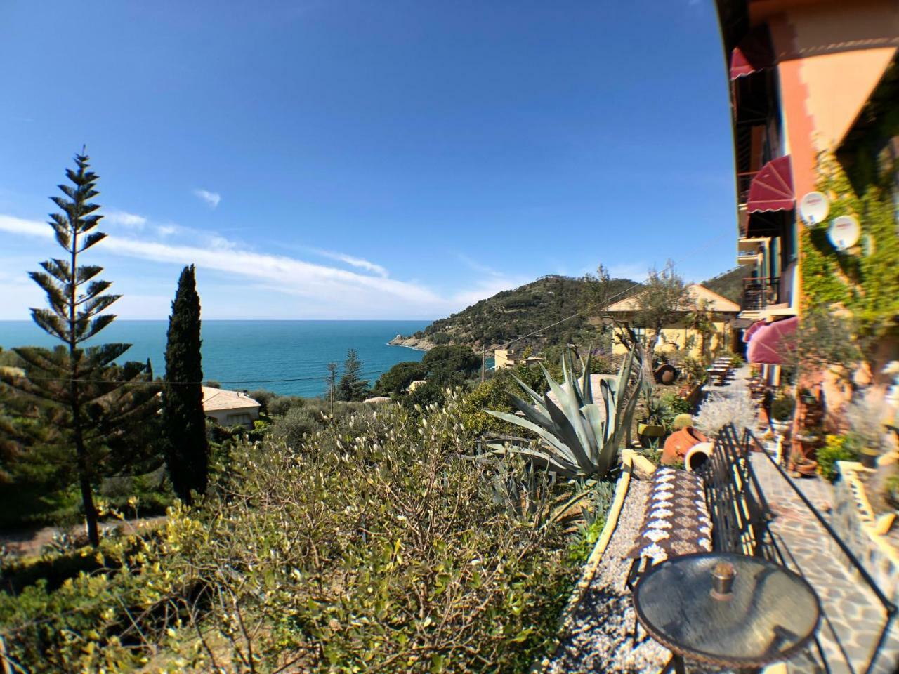 Hotel Villa Belvedere Bonassola Bagian luar foto