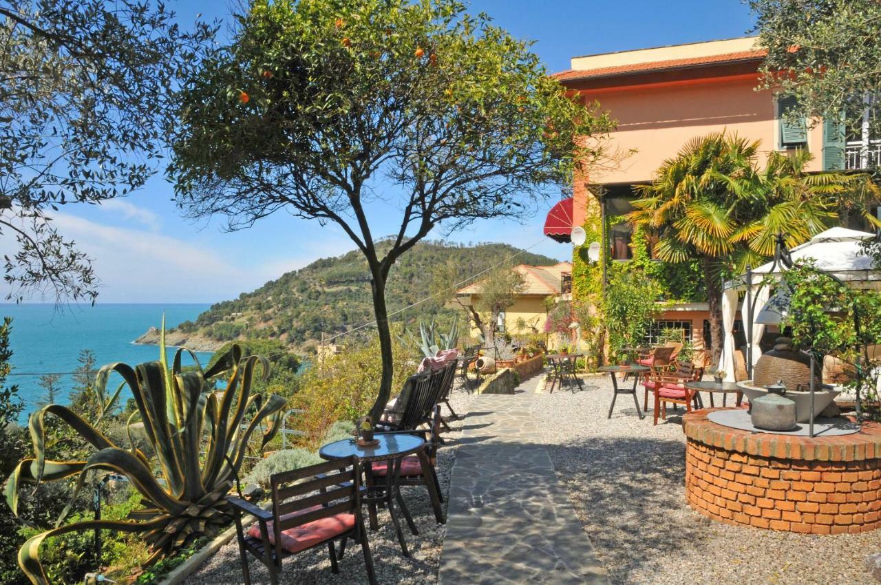 Hotel Villa Belvedere Bonassola Bagian luar foto